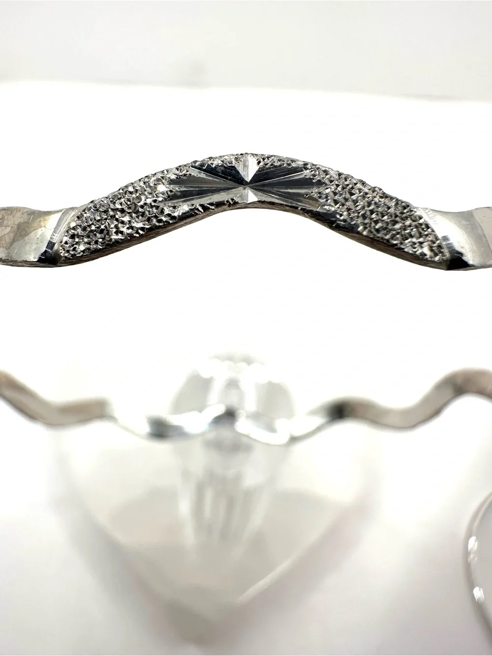 Vintage 14k Gold Filled Wave Bangle